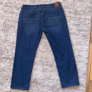 Tommy Bahama jeans 42 x 32 Like new!
